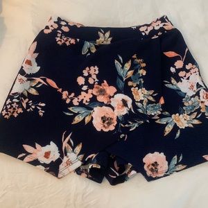 floral shorts